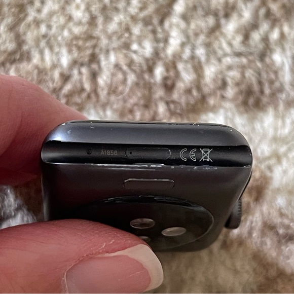 Apple Watch Series 3 38 MM Case Model A1858 - Picture 6 of 8